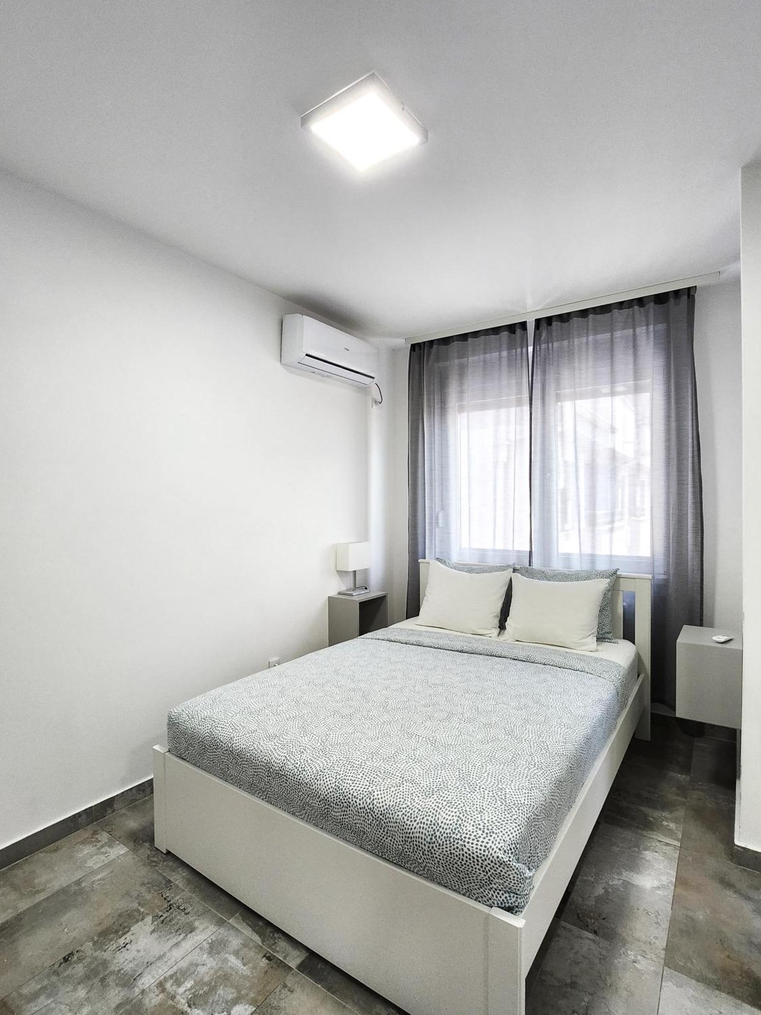 Oota Soko With Parking Garage Kragujevac Quarto foto